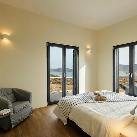 Luxurious Antiparos Agios Georgios