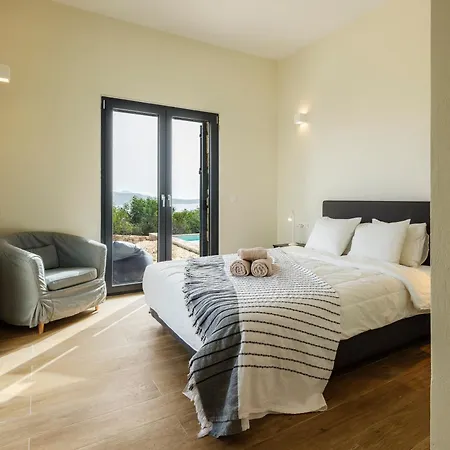Luxurious Antiparos Agios Georgios